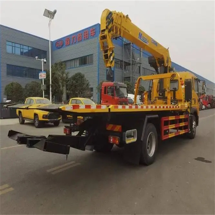 蕉岭附近小随车吊出租电话，轻松解决搬运烦恼