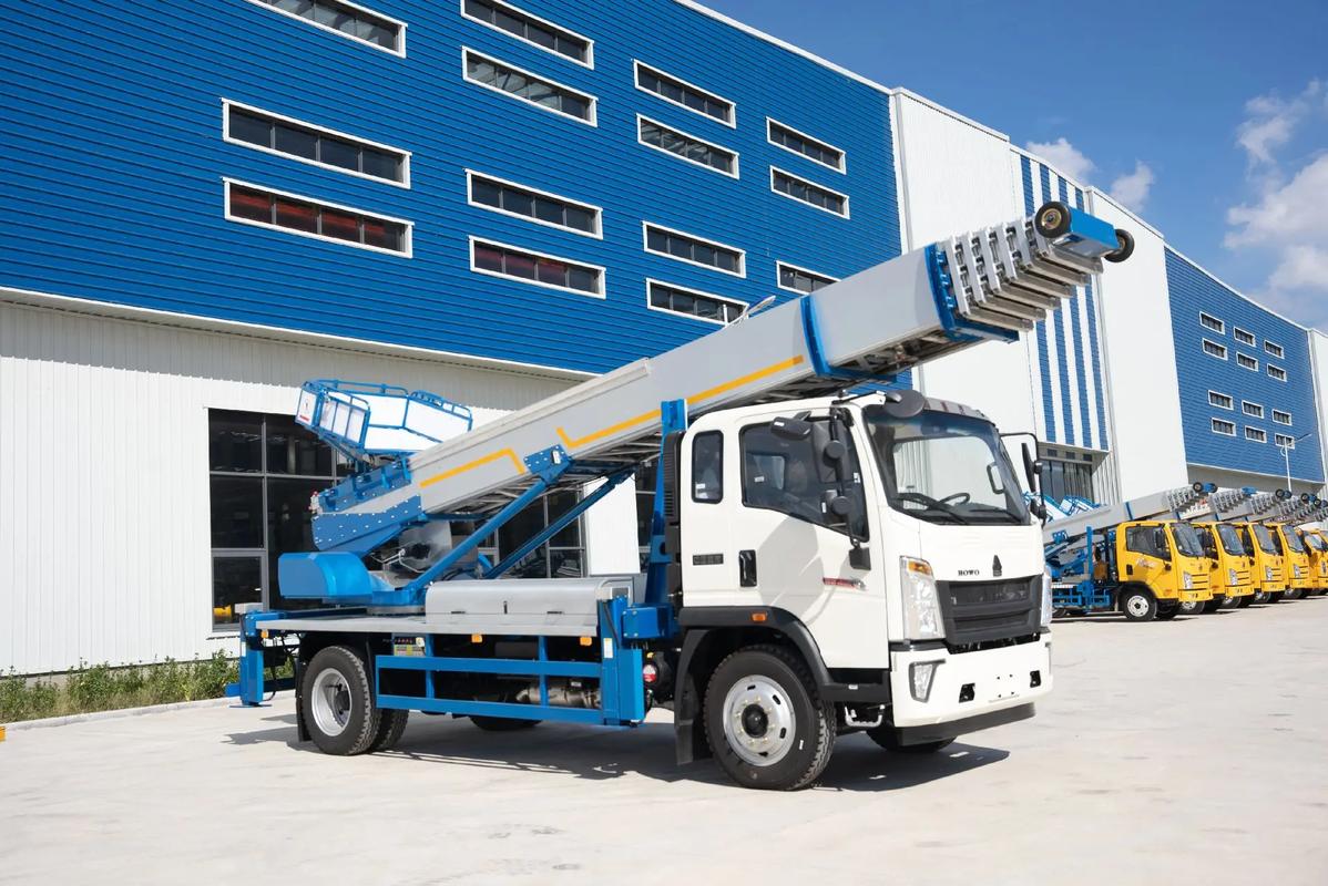 蕉岭出租云梯车高空作业车 建筑垃圾搬运